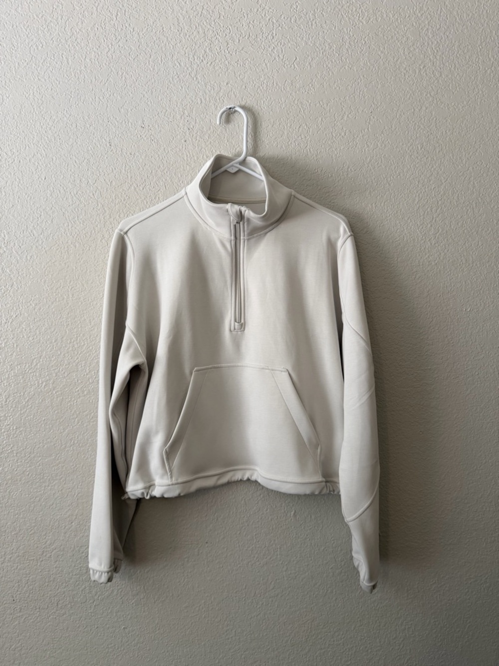 Lululemon women’s bone brushed softstreme half zip size 10